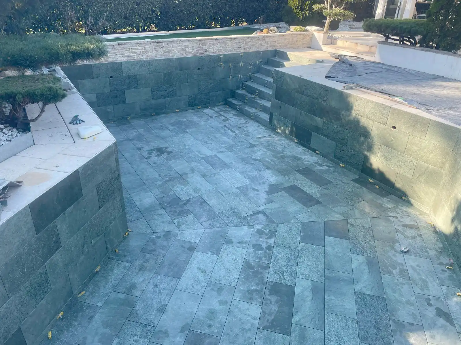 Pose carrelage spécial piscine - GEC Aquitaine 33 Gujan-Mestras